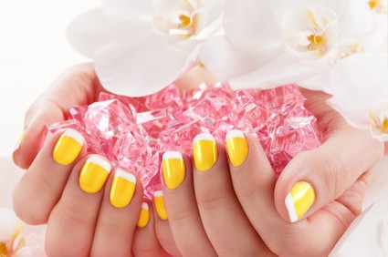 Покрытие лаком фрэнч VINYLUX